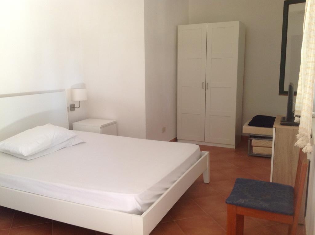 Appartamenti In Villa Senia Favignana Habitación foto